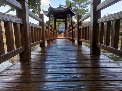 1,6米水泥仿树皮护栏